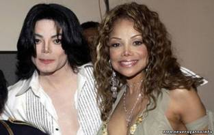 Призрак Майкла Джексона до сих пор навещает детей и… танцует в доме чечетку!
