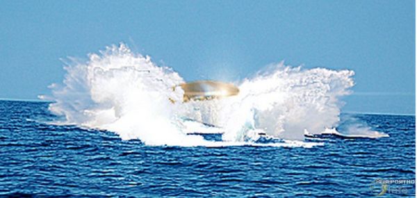 Из Мексиканского залива на огромной скорости вылетел громадный овальный НЛО
