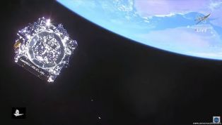 Бесчисленное количество НЛО на околоземной орбите во время запуска телескопа Джеймса Уэбба